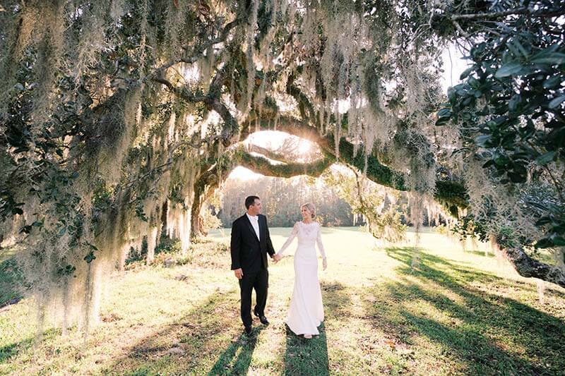On November 9, 2019, at 5 p.m at Runnymede Plantation in Charleston, SC, Aislinn and Caleb became the Cokers. Let's relive this day with them. Meet the Cokers, at their Charleston Plantation Wedding