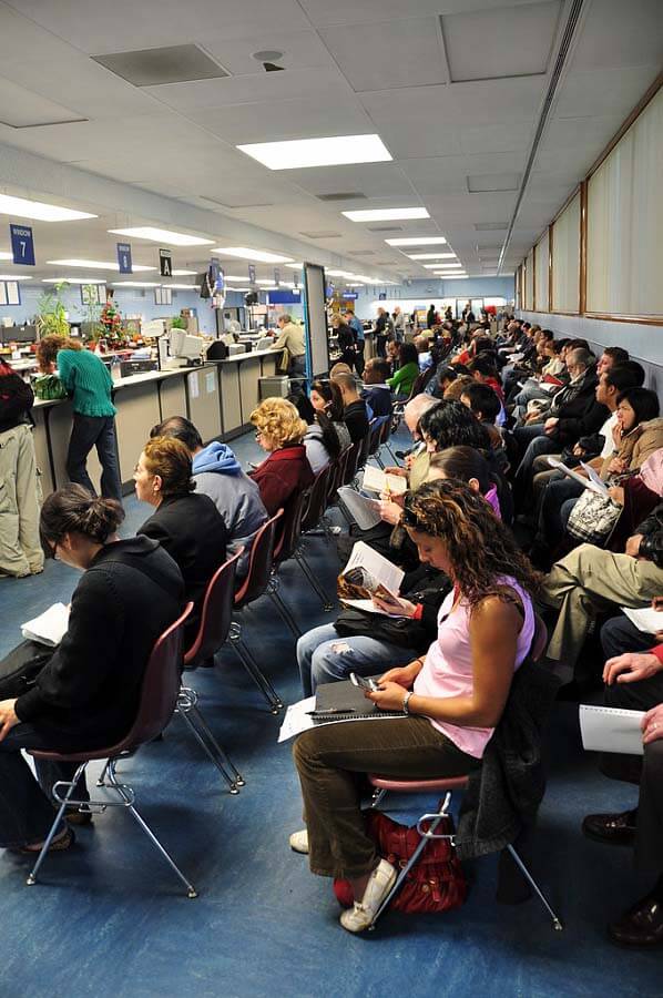 Long lines at DMV to get new driver's license and real ID