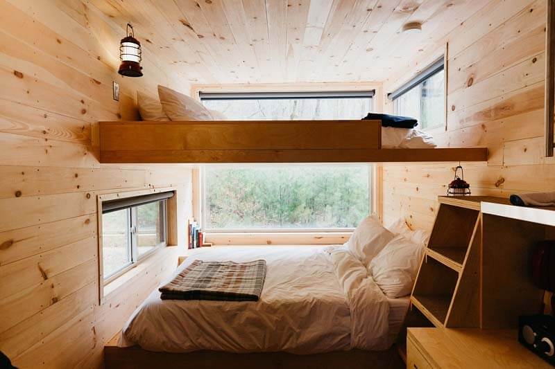 "It has become essential that we find time, space and the permission to be 'off,' and meaningfully recharge," says Amy Jacobowitz, Getaway's head of content. "And for us, that often means in tiny cabins in nature, about two hours outside of major cities." Image: Getaway Getaway cabin