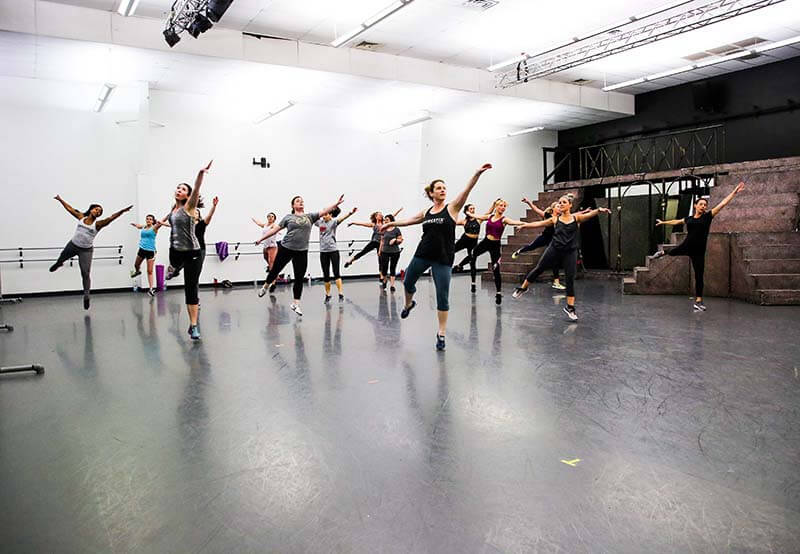 Group of dancers in DANCEFIX class
