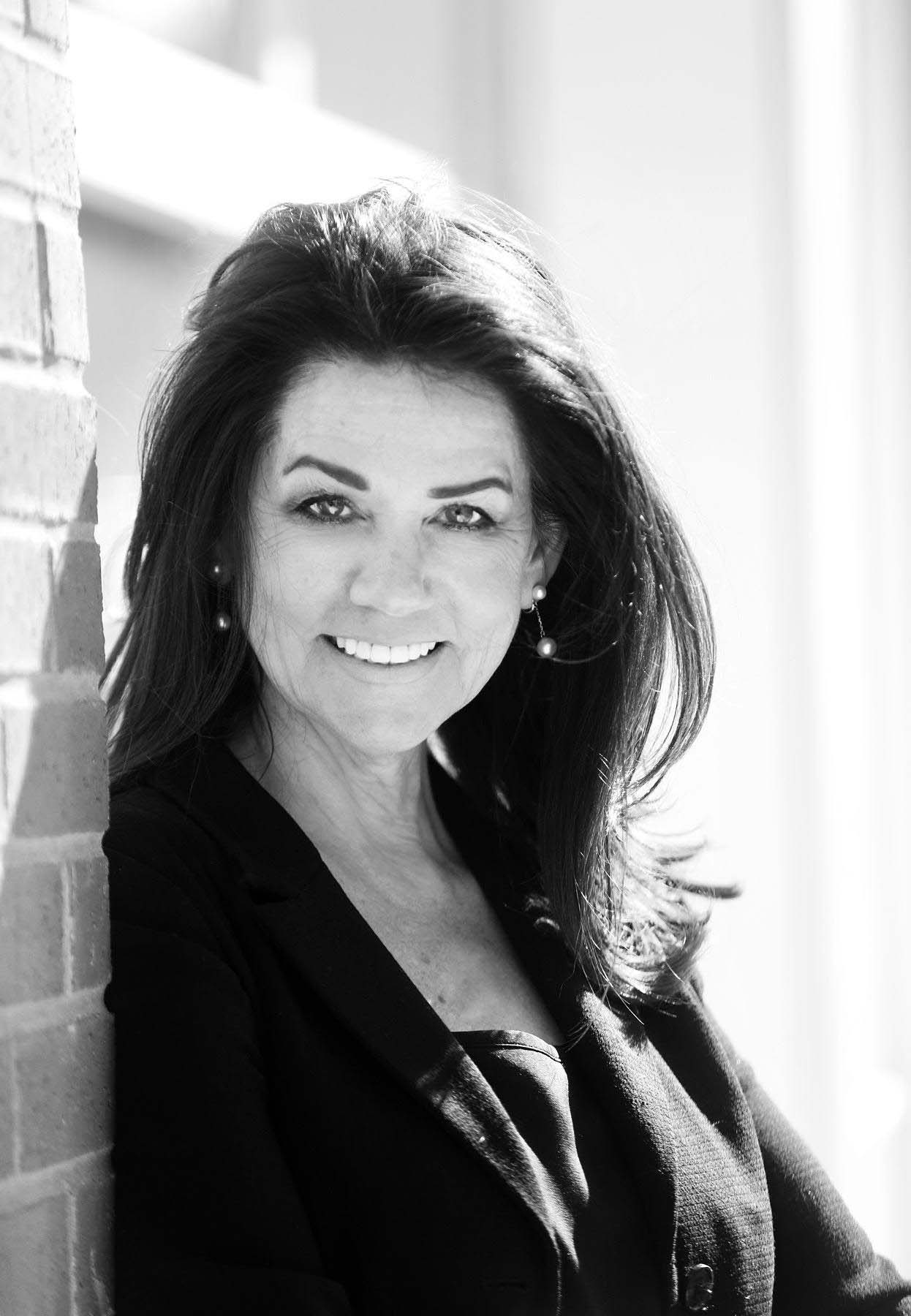 Sherry Deutschmann, black and white photo