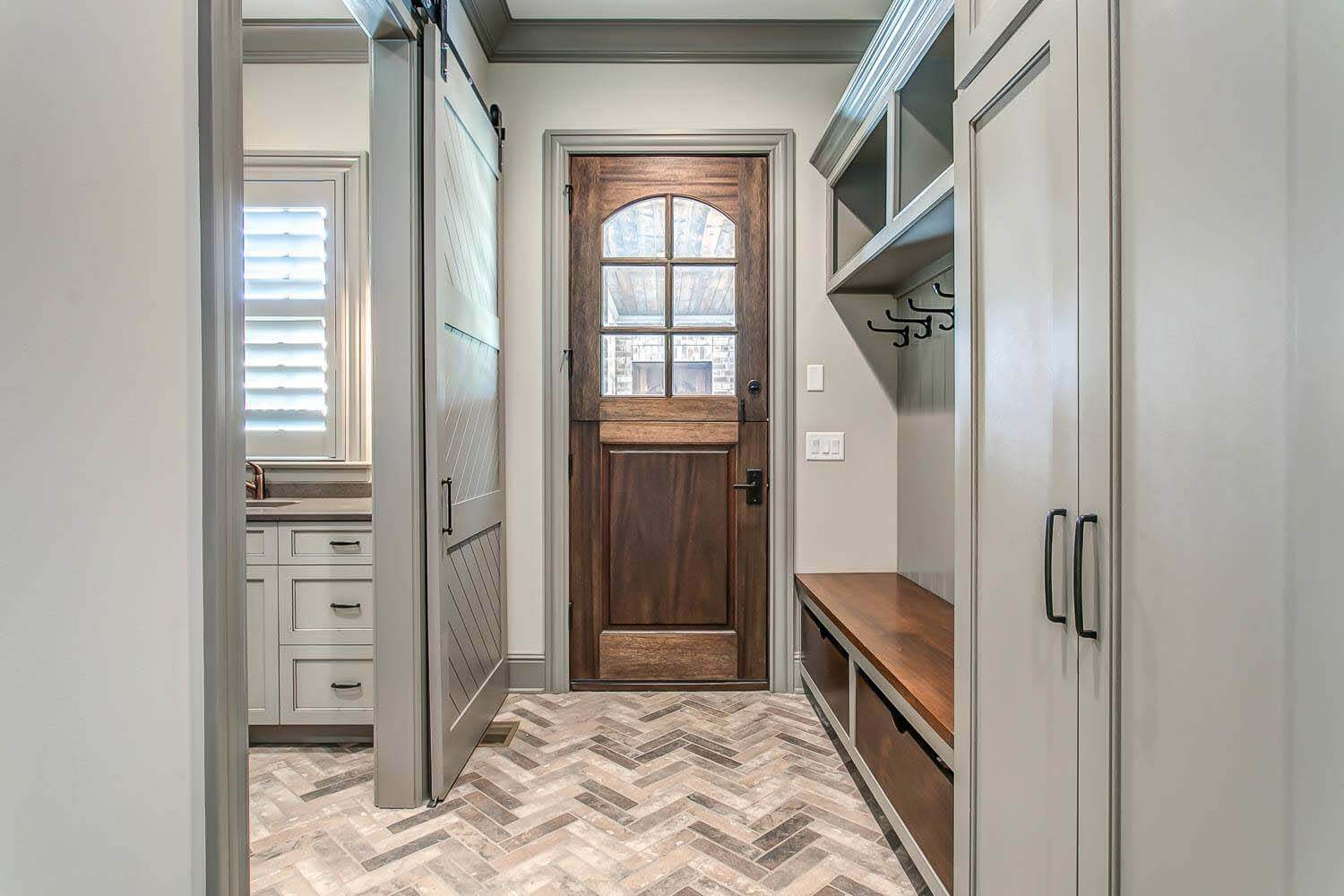 College Grove home's mudroom