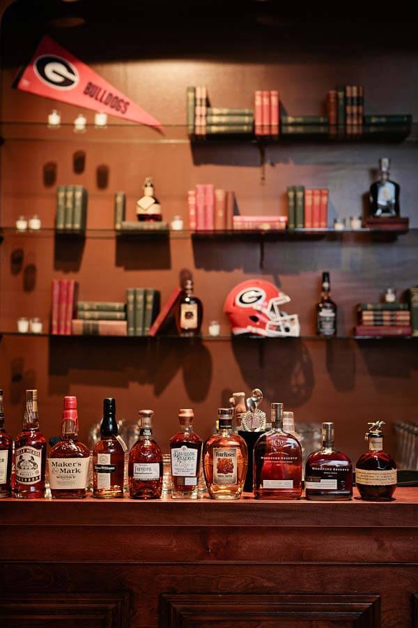 Joey's Bourbon & Beer Lounge at his winter wonderland wedding | Photographer: Kristyn Hogan