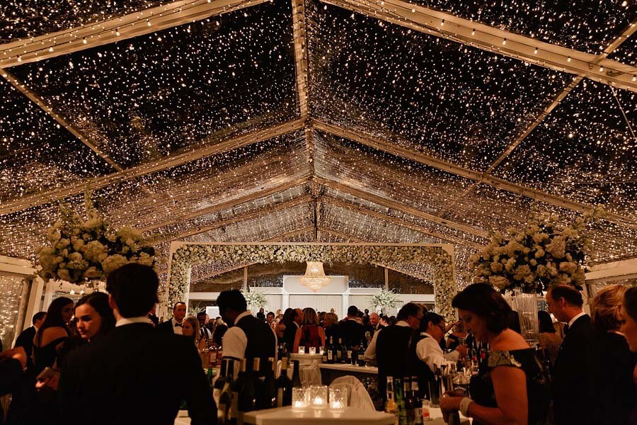 Starry night in a tent at a winter wonderland wedding | Photographer: Kristyn Hogan