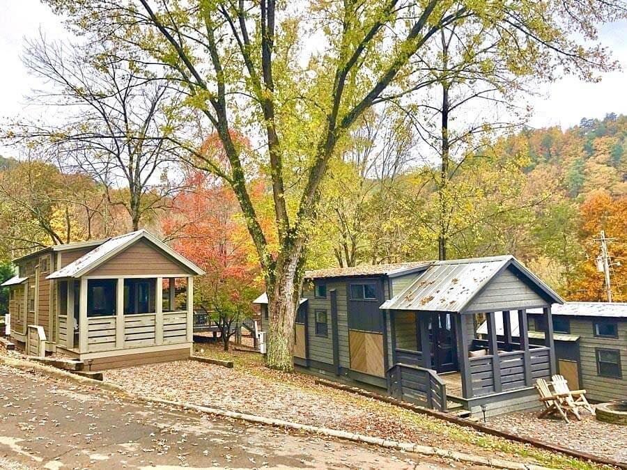 SB SE Little Arrow Outdoor Resort Tiny Homes 900x675 1