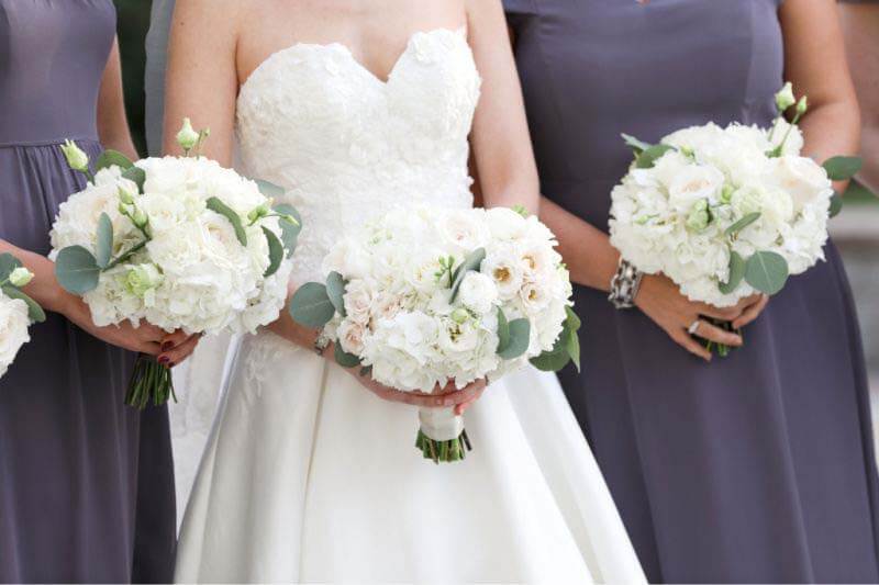 floral bouquets for bride and bridesmaids