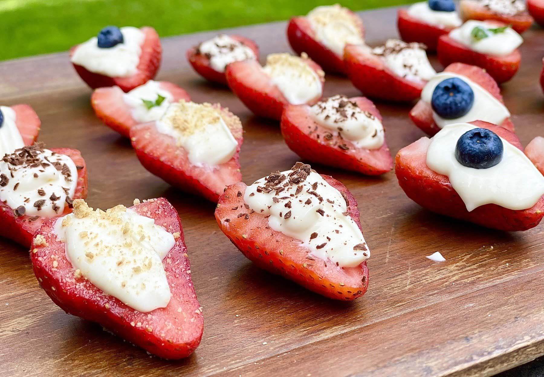 strawberries stuffed with cheesecake IMG 9695