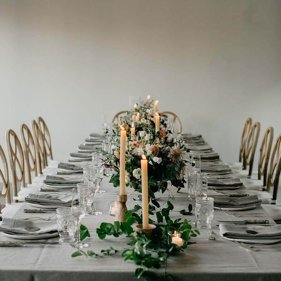 This micro wedding tablescape at 1220 Nashville is both elegant and inviting. Your vendor list might be a little smaller, but the experience is just as impactful! Image: Rachel Moore 1220 Nashville Micro Wedding Table Setting
