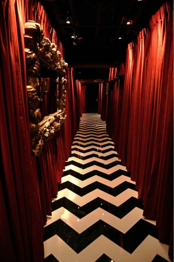 With magic around every corner (and down every hallway, too), House of Cards is a memorable dining experience that leaves you bewildered. Image: House of Cards House of Cards hallway