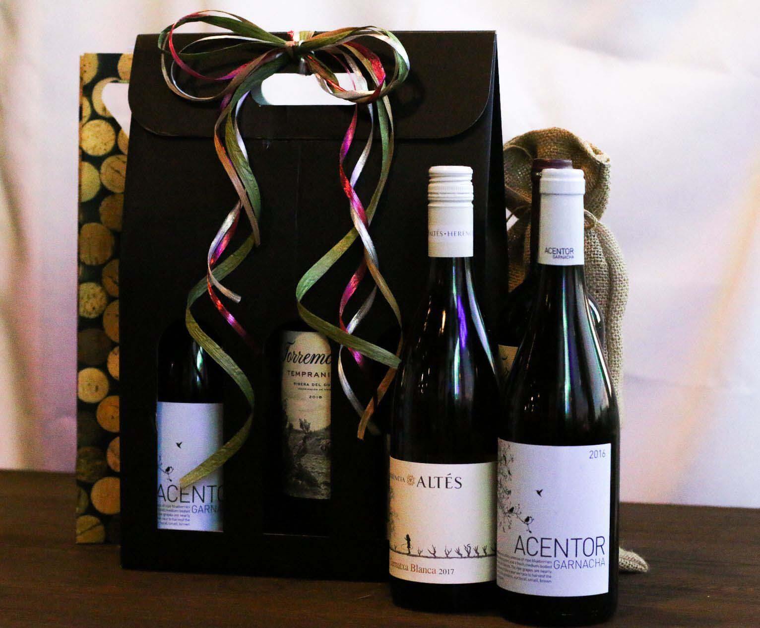 Wine gift set, starting at $50, from Classic Wine Company Custom wine gift sets from Classic Wine Company