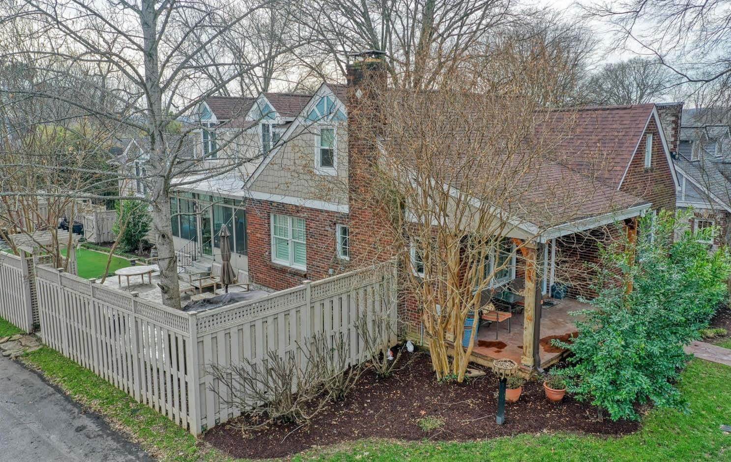 Sylvan Park is a lovely, walkable Middle Tennessee neighborhood. 