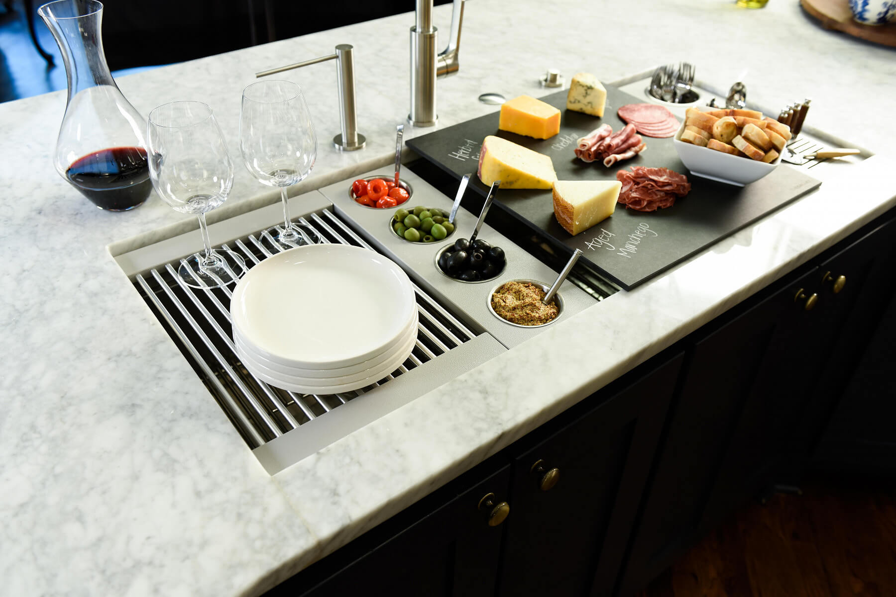 Custom galley and sink, pricing varies, at Kitchens Unlimited | Image: Kitchens Unlimited Memphis Luxe Loves: Custom galley and sink from Kitchens Unlimited