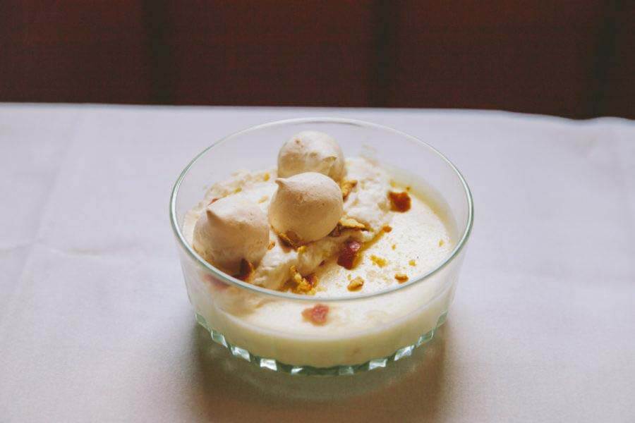Individual ramekins filled with tasty Citron fromage epitomizes the perfect COVID-friendly dessert for your soirée. Image: Elvie's Citronfromage