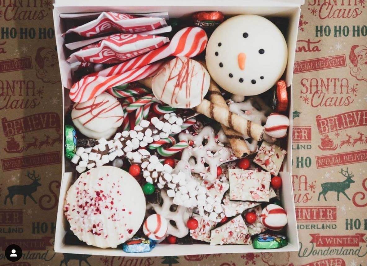 A Tasty Tray hot cocoa tray