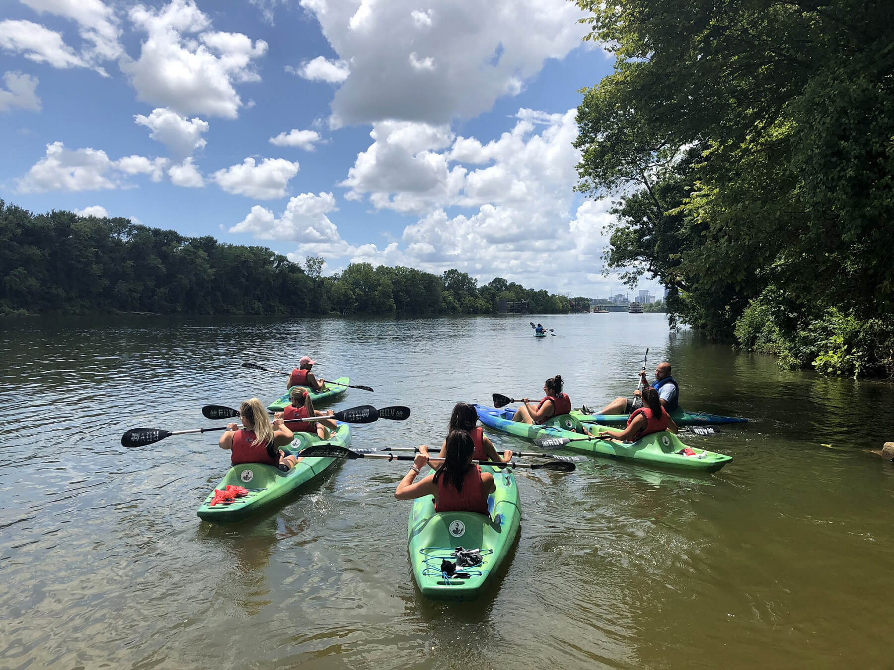 Head down the Cumberland on a fun-filled kayak scavenger hunt with River Queen Voyages. Image: River Queen Voyages Kayaks on the Harpeth River