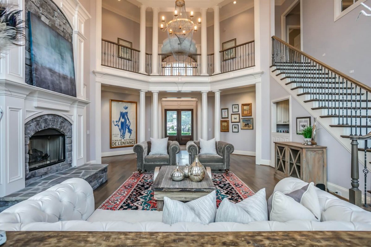 Just Listed! This Brandon Park Downs Estate is Simply Stunning