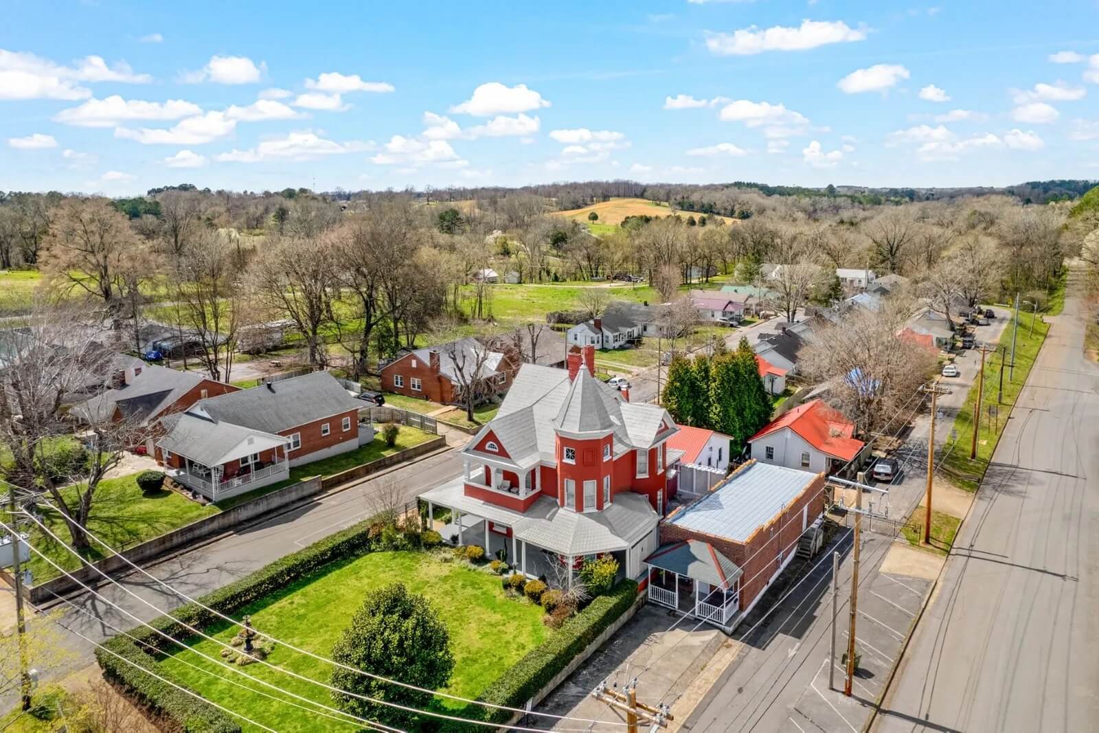 Aerial view of Queen Anne Victorian home in Lawrenceburg, TN