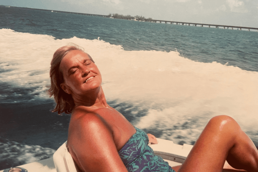15 Old-School Beauty Tips We Learned from Our Moms - vintage photo woman sunbathing