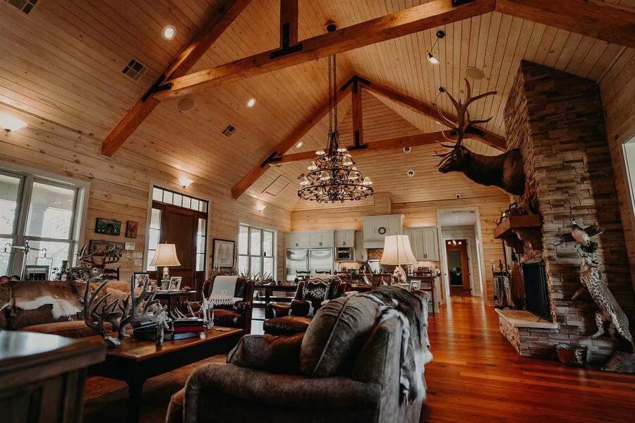 Mississippi land and ranch house for sale