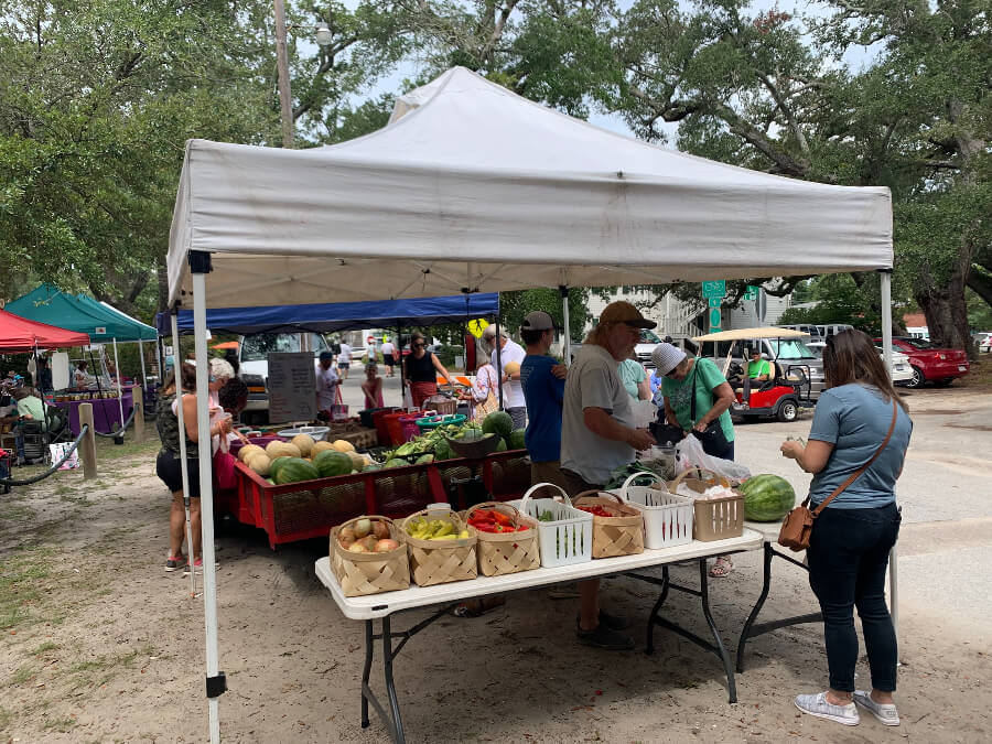 People shopping at Southport Fair