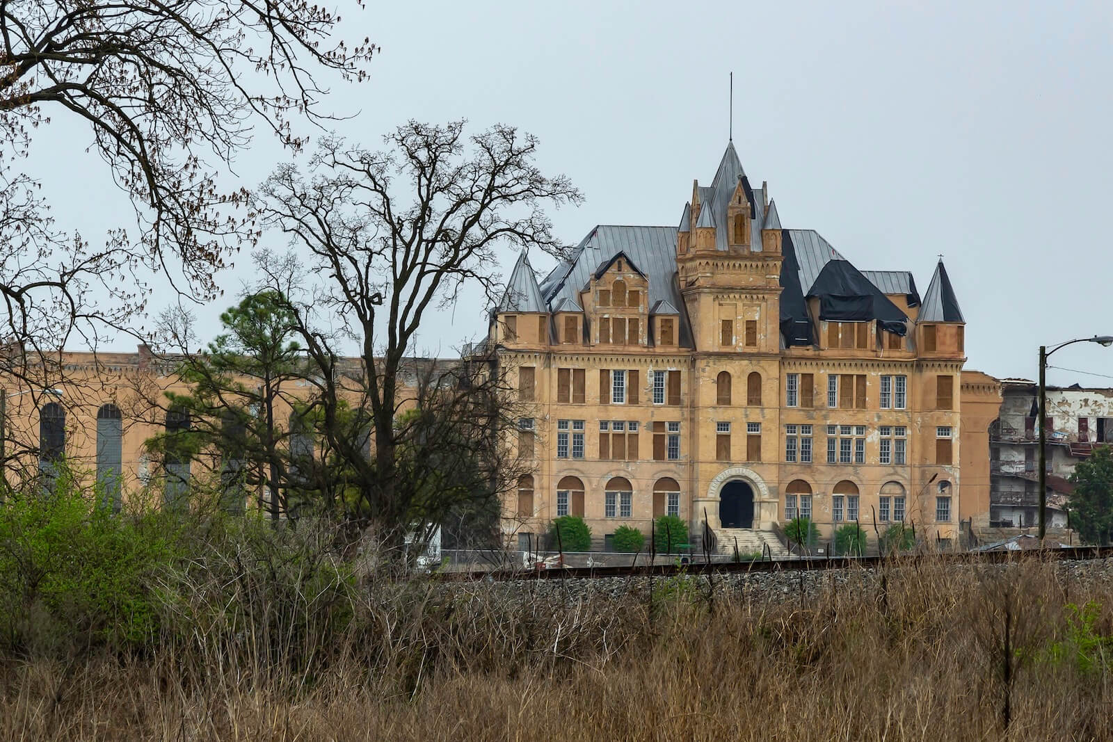 8 Haunted Places in Tennessee (That Are Totally Creepy)