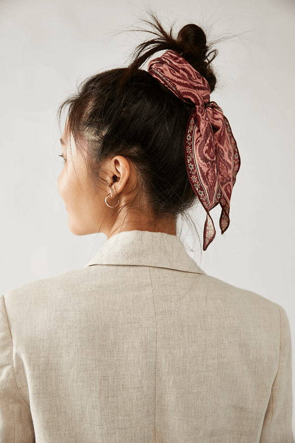 10-ways-to-wear-silk-scarves