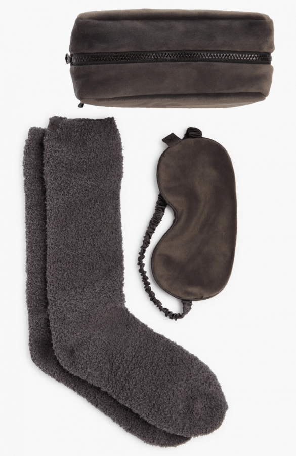 Barefoot dreams travel set with socks and eyemask