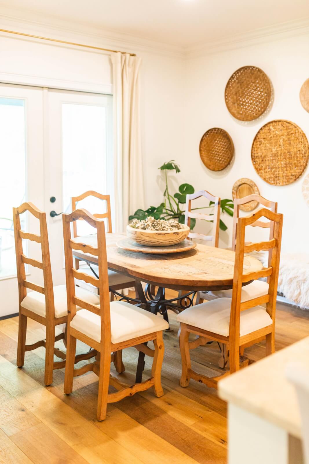 Small breakfast room