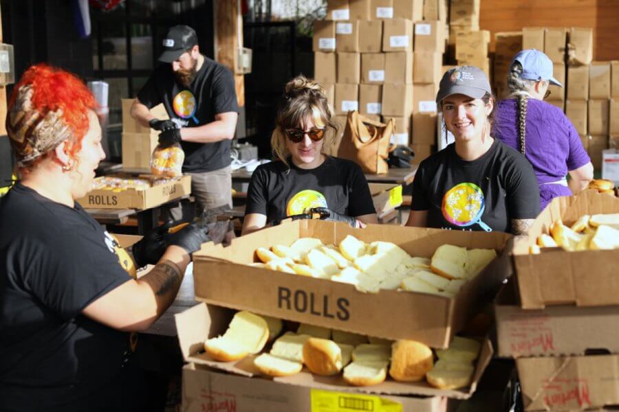 World Central Kitchen is Delivering Food & Water to Hurricane Victims ...