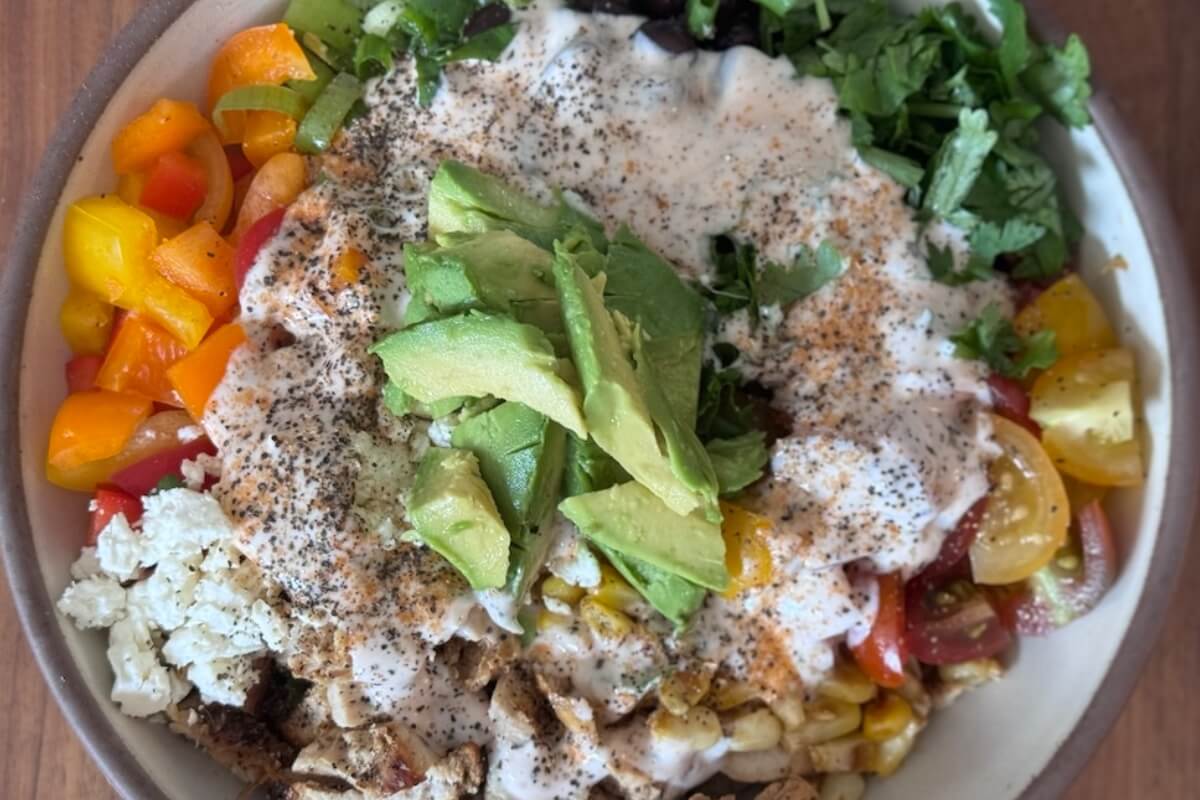 The Lazy Girl’s Southwest Quinoa Bowl: High-Protein, Low-Effort