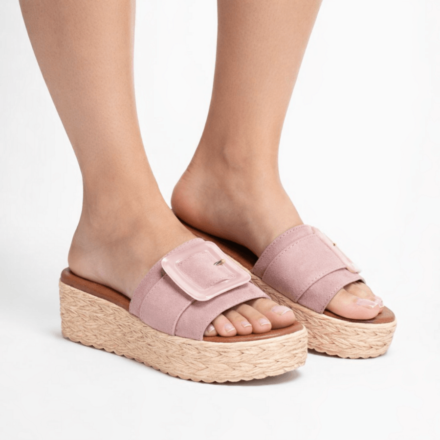 19 Fresh FINDS Around BHAM: Closet Refreshers, Entertaining Picks & More - 4 SB BHM FINDA April26 CordaniBeckettSandal BPrince