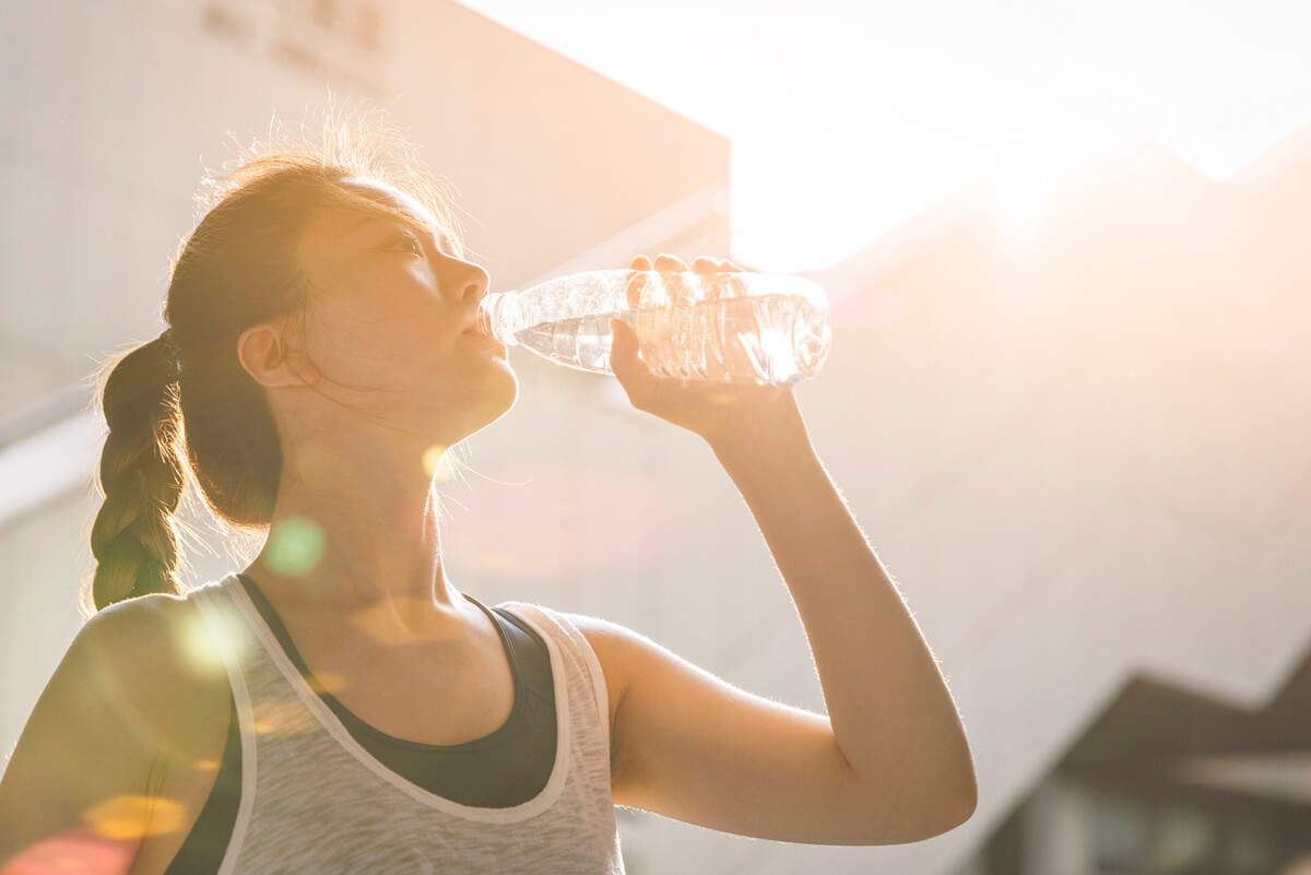 8 Dietitian-Approved Tips to Stay Hydrated and Glowing