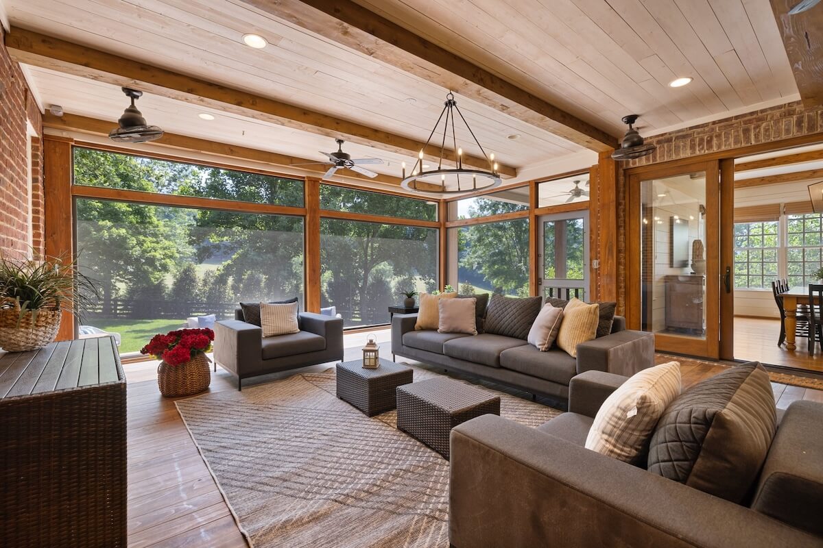 Just Listed! A Franklin Estate with Scenic Views & Room to Entertain