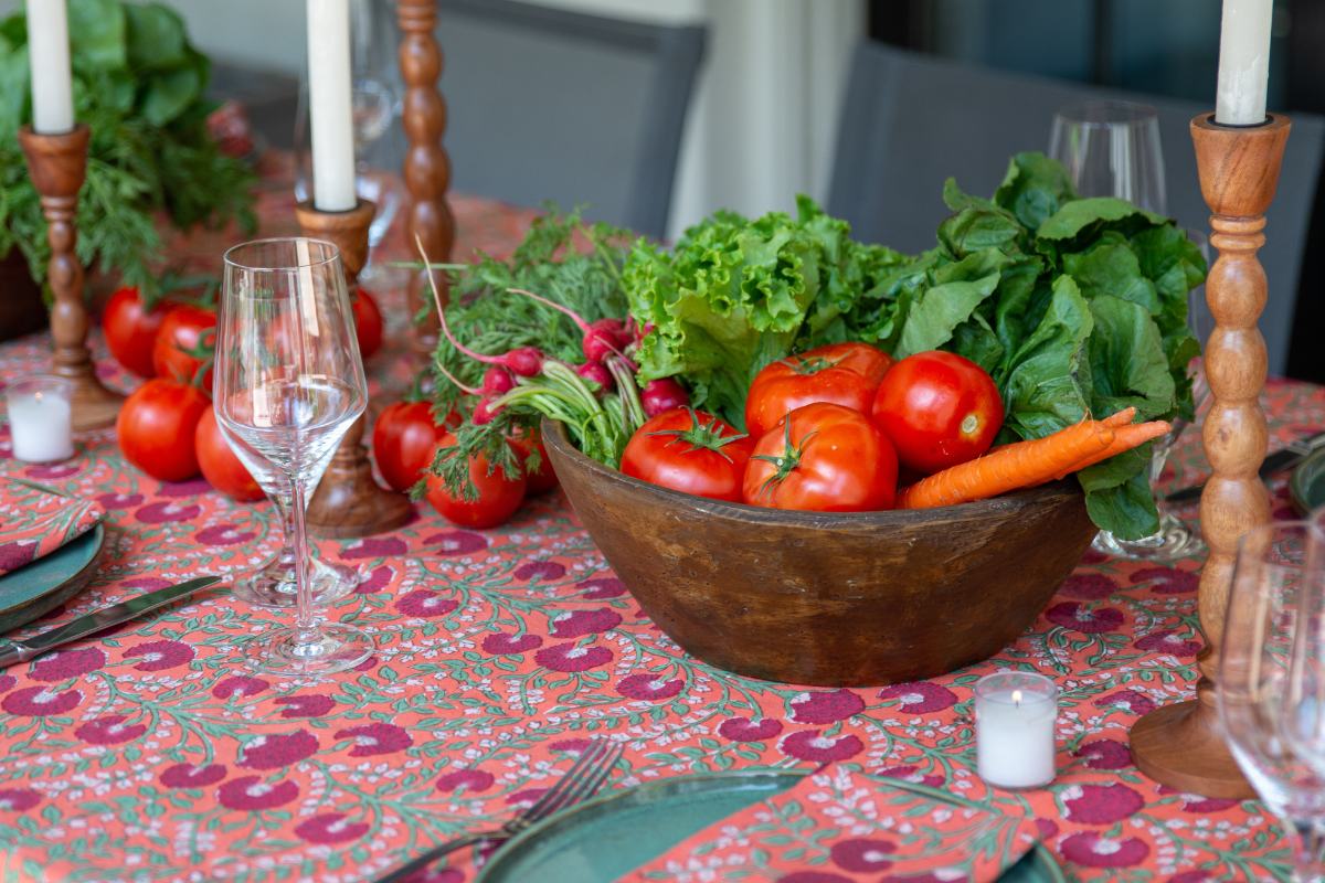 Tablescaping 101: An Expert Guide + Two Easy Summer Tablescapes