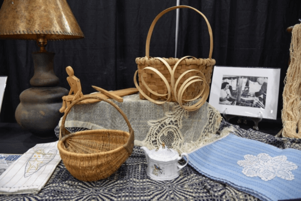 Great Smoky Holiday Arts & Crafts Show (Ended)