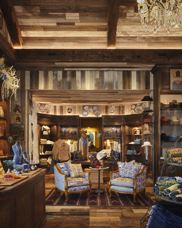 Kendra Scott's Latest Concept Has Landed in Nashville: Apparel, Craft Cocktails & More - 5 Kendra Scott Yellow Rose Nashville0739 douglas friedman photography