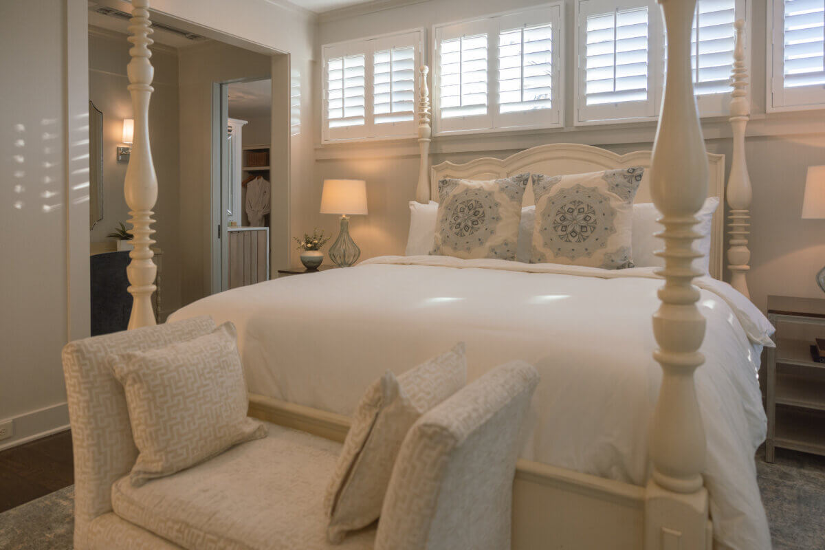 4 New Nashville Boutique Hotels That Should Be on Your Radar - 20 Interior boutique hotel bedroom.