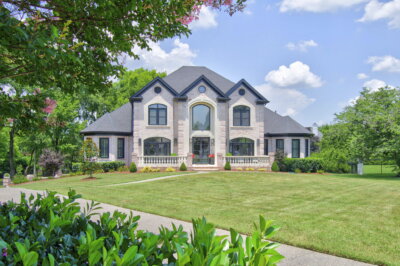 An Entertainer's Dream Home in Brentwood - 5 bed, 4.5 bath house in Brentwood