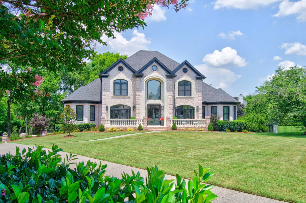 An Entertainer's Dream Home in Brentwood - 5 bed, 4.5 bath house in Brentwood
